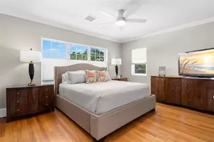 1125 11th Ave NE, Saint Petersburg, FL 33705 - Photo 24
