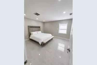 10706 Dowry Avenue, Tampa, FL 33615 - Photo 6