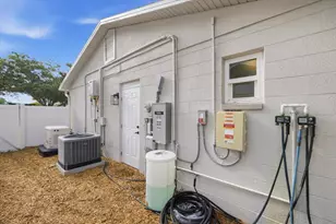 7536 18th Way N, Saint Petersburg, FL 33702 - Photo 44