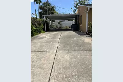 360 72nd Avenue, Saint Petersburg, FL 33706 - Photo 2