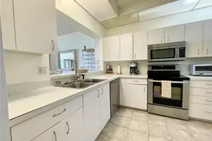 7882 Sailboat Key Blvd S, South Pasadena, FL 33707 - Photo 4