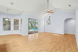 751 House Wren Cir, Palm Harbor, FL 34683 - Photo 20