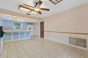 418 Dewolf Rd, Brandon, FL 33511 - Photo 14