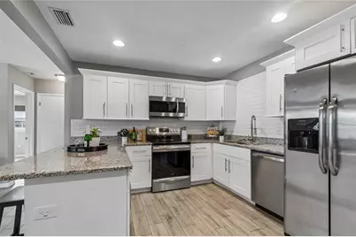 10746 109th Street, Seminole, FL 33778 - Photo 12