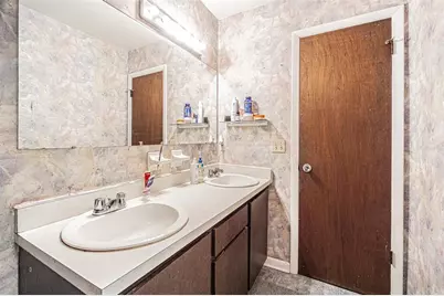 18425 Swan Lake Drive, Lutz, FL 33549 - Photo 46