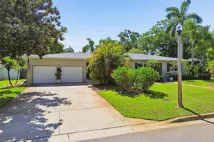 1743 Eagles Nest Dr, Belleair, FL 33756 - Photo 1