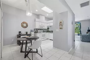 12512 Hollybrook Ln, Hudson, FL 34669 - Photo 8