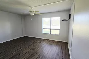 13626 Greenfield Dr, Tampa, FL 33618 - Photo 14