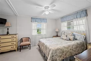 36957 Grace Ave, Zephyrhills, FL 33542 - Photo 20