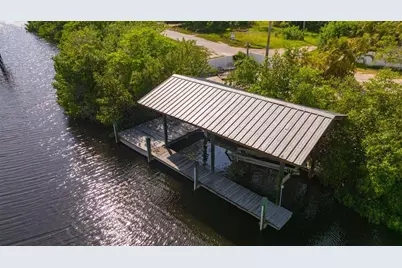 815 2nd Avenue NW, Ruskin, FL 33570 - Photo 8