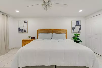 8541 Briar Grove Circle, Tampa, FL 33615 - Photo 18