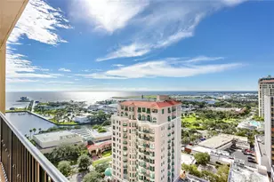300 Beach Dr NE, Saint Petersburg, FL 33701 - Photo 2