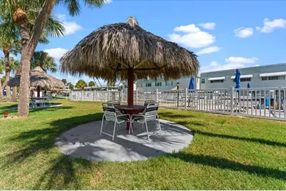 5357 81st Street N #18, Saint Petersburg, FL 33709 - Photo 32