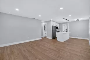 950 26th Ave S, Saint Petersburg, FL 33705 - Photo 4