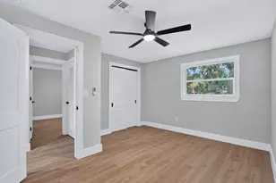 950 26th Ave S, Saint Petersburg, FL 33705 - Photo 14
