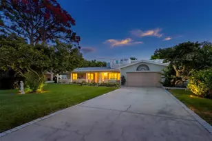 121 Carlyle Dr, Palm Harbor, FL 34683 - Photo 2