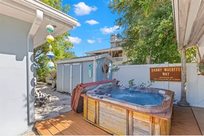 121 Carlyle Drive, Palm Harbor, FL 34683 - Photo 22