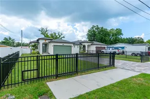 8307 N Gomez Ave, Tampa, FL 33614 - Photo 4