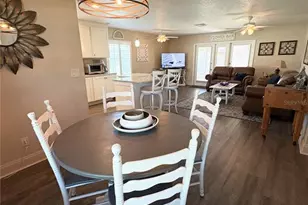 1216 Chestnut Ct, Plant City, FL 33563 - Photo 8