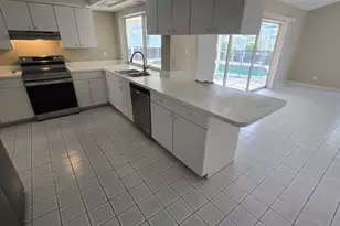 5697 Country Lakes Dr, Sarasota, FL 34243 - Photo 2