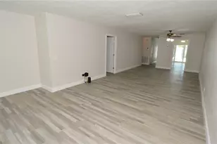 143 Boca Ciega Point Blvd N, Saint Petersburg, FL 33708 - Photo 16