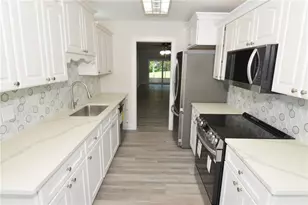 143 Boca Ciega Point Blvd N, Saint Petersburg, FL 33708 - Photo 12