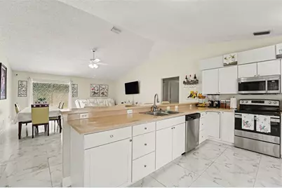 2632 Glenview Dr, Land O Lakes, FL 34639 - Photo 10