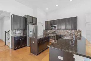 7013 Artesian Ct, Apollo Beach, FL 33572 - Photo 8