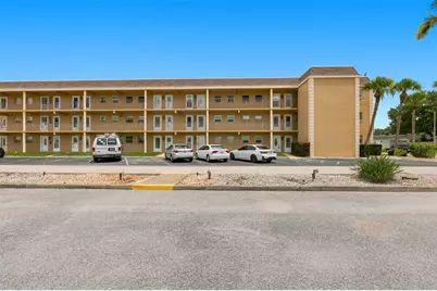 1 Boca Ciega Point Boulevard #316, Saint Petersburg, FL 33708 - Photo 2