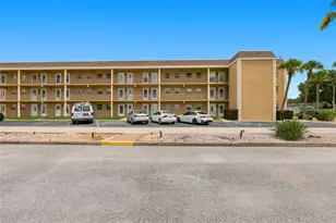 1 Boca Ciega Point Blvd, Saint Petersburg, FL 33708 - Photo 2