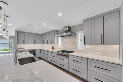 303 N Bath Club Boulevard N, North Redington Beach, FL 33708 - Photo 16