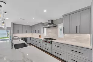 303 Bath Club Blvd N, North Redington Beach, FL 33708 - Photo 16