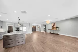 303 N Bath Club Blvd N, North Redington Beach, FL 33708 - Photo 14