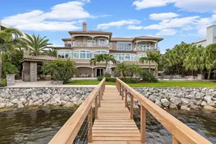 2057 N Pointe Alexis Dr, Tarpon Springs, FL 34689 - Photo 52