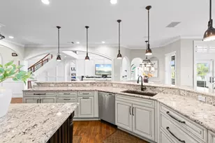 2057 N Pointe Alexis Dr, Tarpon Springs, FL 34689 - Photo 14