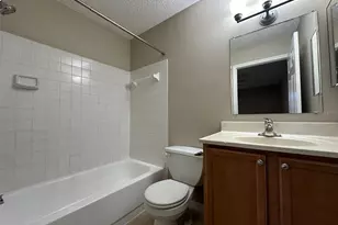 209 Lake Brook Cir, Brandon, FL 33511 - Photo 20