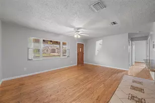5580 58th Ave N, Saint Petersburg, FL 33709 - Photo 8