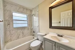 10015 N Aster Ave, Tampa, FL 33612 - Photo 18