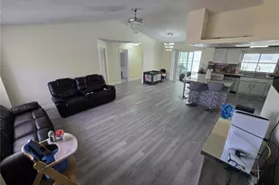 7264 Lindhurst St, Spring Hill, FL 34606 - Photo 6