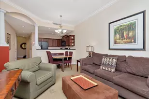 13941 Clubhouse Dr, Tampa, FL 33618 - Photo 6