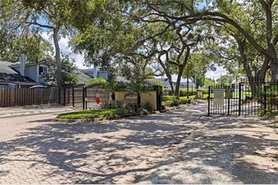 809 Hammock Pine Boulevard, Clearwater, FL 33761 - Photo 22