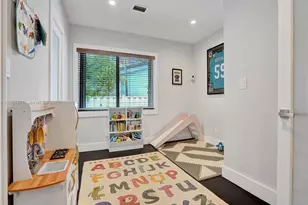 1912 NE 119th Rd, North Miami, FL 33181 - Photo 44