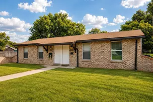 38413 & 38415 13th Ave, Zephyrhills, FL 33542 - Photo 2