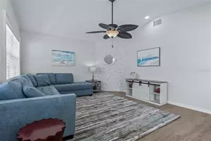 711 Bayshore Dr, Tarpon Springs, FL 34689 - Photo 10