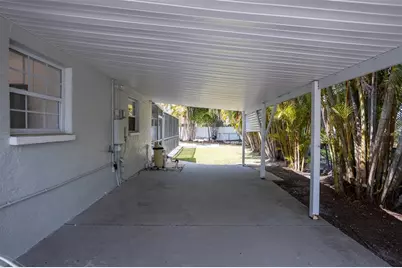 711 Bayshore Drive, Tarpon Springs, FL 34689 - Photo 36