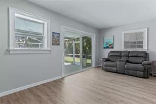 711 Bayshore Dr, Tarpon Springs, FL 34689 - Photo 22