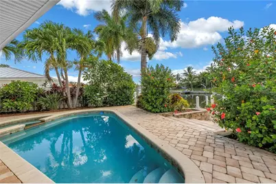 1820 Tanglewood Drive NE, Saint Petersburg, FL 33702 - Photo 40