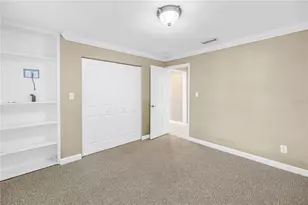 1820 Tanglewood Dr NE, Saint Petersburg, FL 33702 - Photo 26