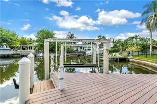 1820 Tanglewood Dr NE, Saint Petersburg, FL 33702 - Photo 48