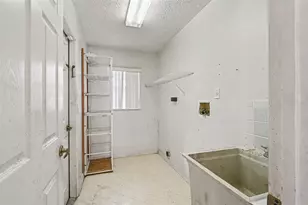 4716 Spaniel St, Orlando, FL 32818 - Photo 18